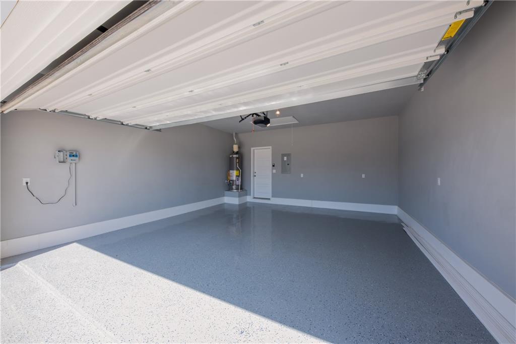 204 Cold Spring Loop Property Photo 5