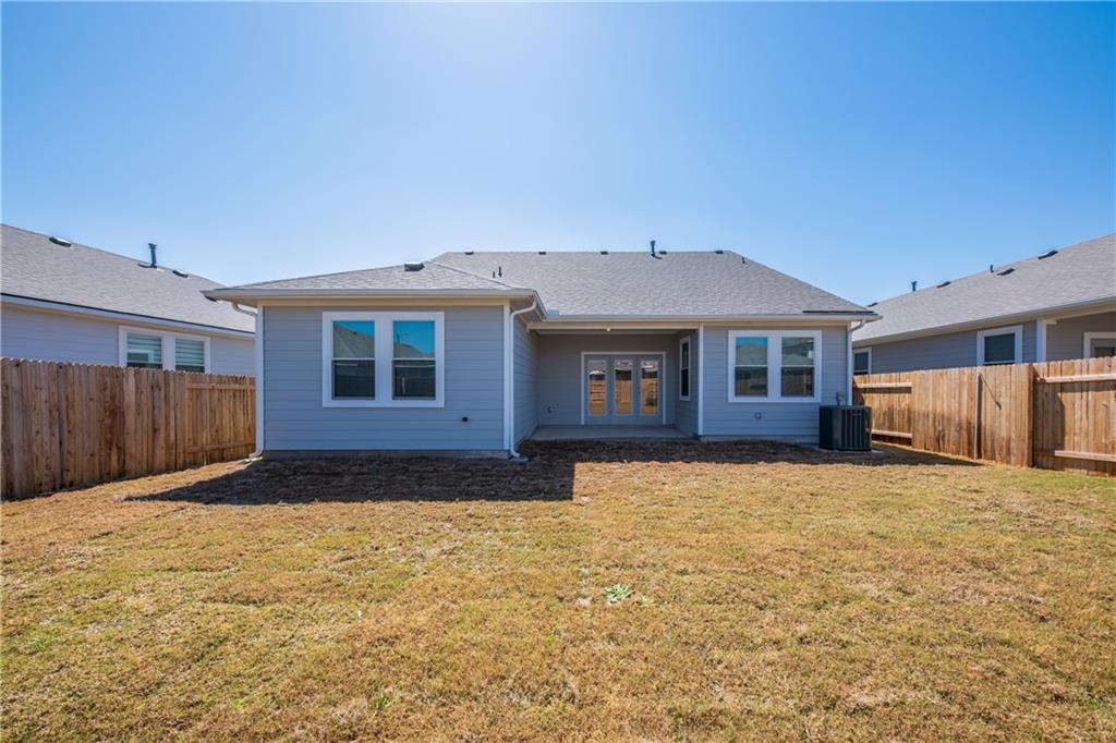 204 Cold Spring Loop Property Photo 6