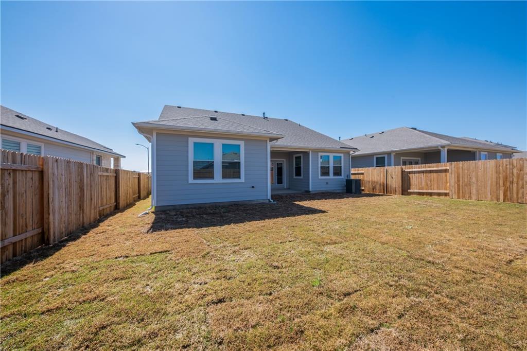 204 Cold Spring Loop Property Photo 8