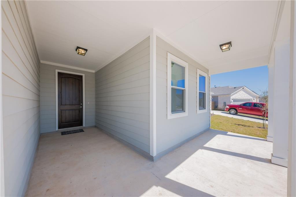 204 Cold Spring Loop Property Photo 20