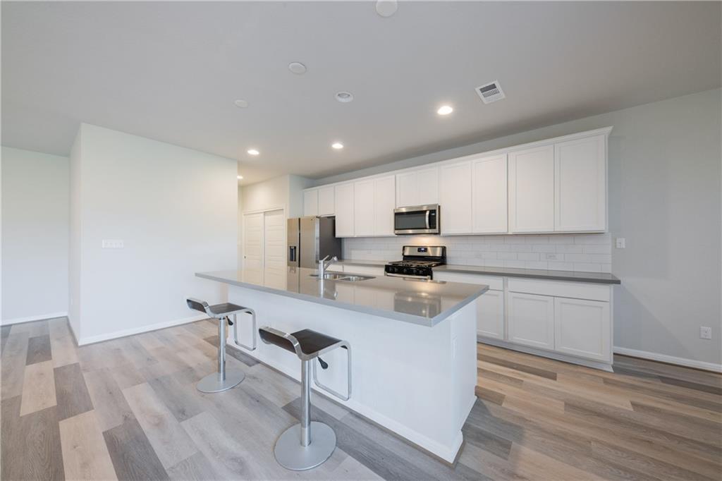 204 Cold Spring Loop Property Photo 24