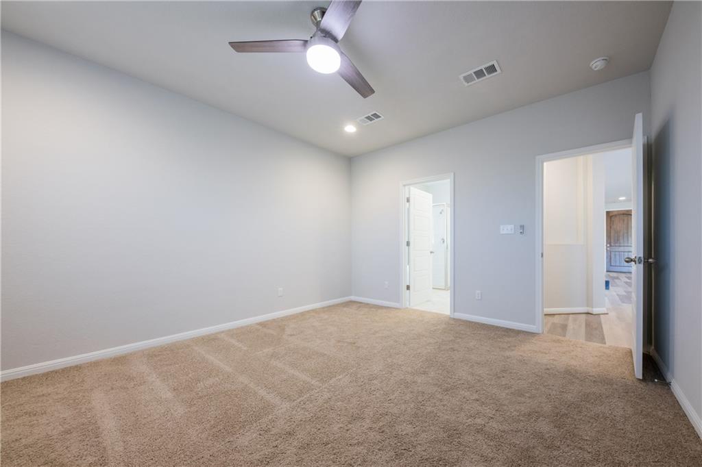 204 Cold Spring Loop Property Photo 32