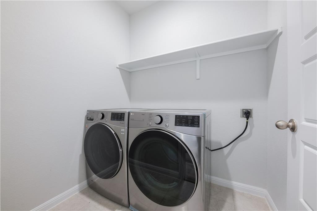 204 Cold Spring Loop Property Photo 34