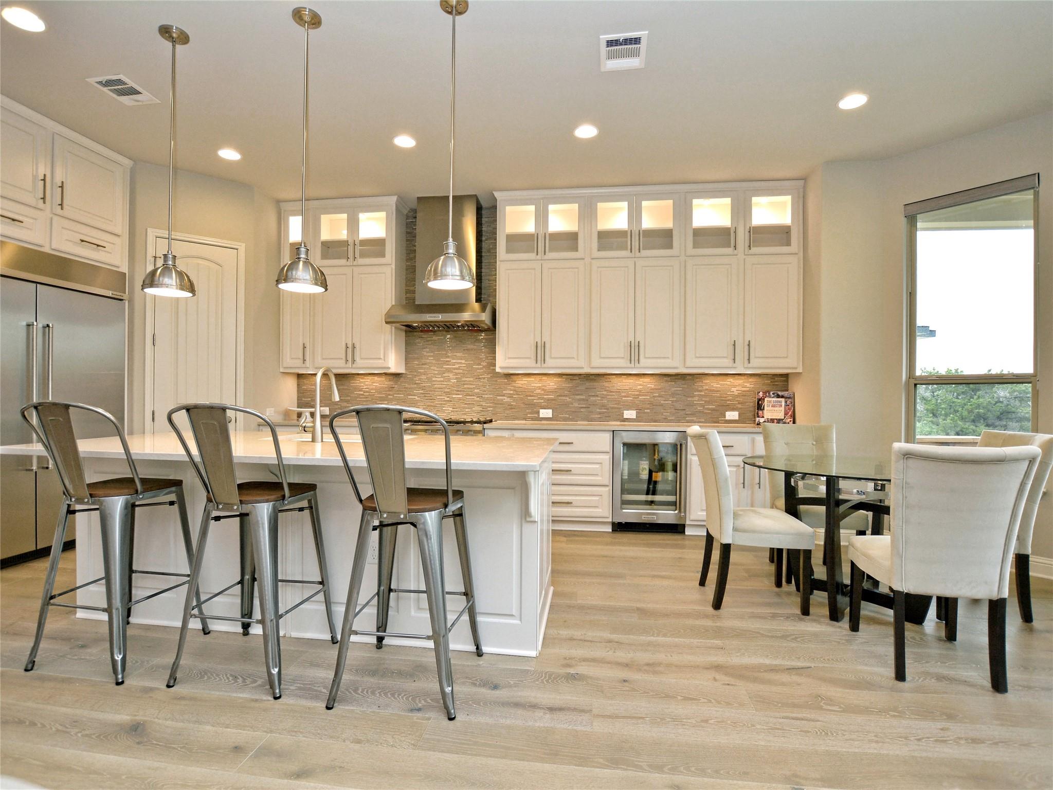 11000 Cut Plains Loop Property Photo 7