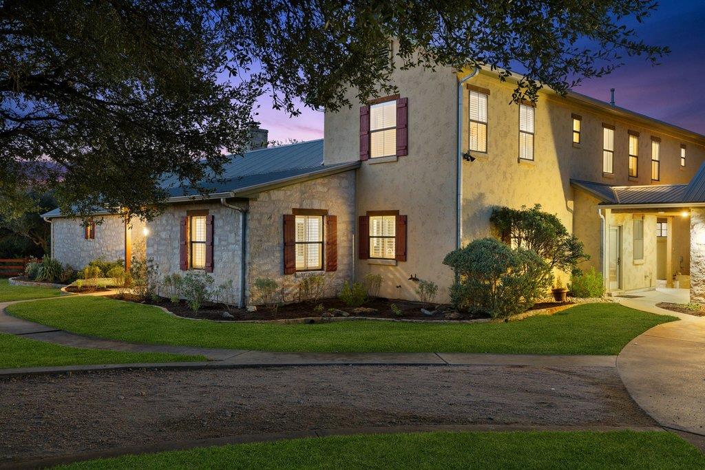 4401 Whirlwind Cv Property Photo 4