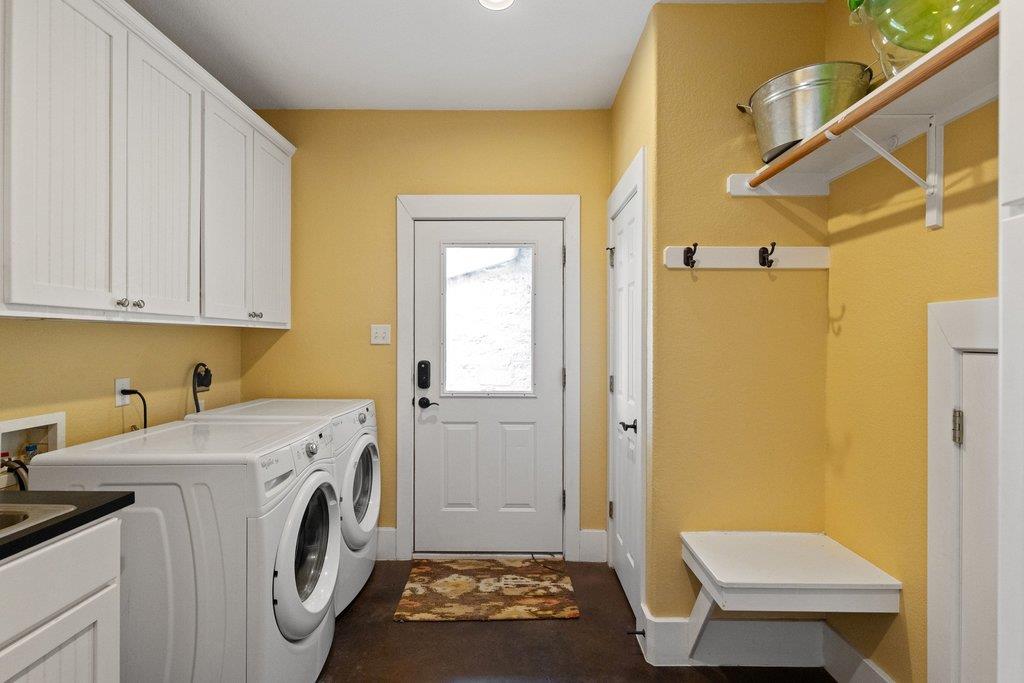 4401 Whirlwind Cv Property Photo 35