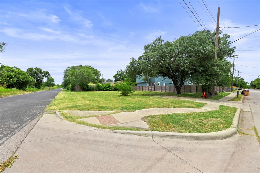 6817 Montana St Property Photo 3