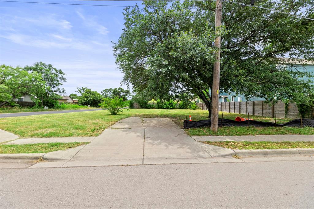 6817 Montana St Property Photo 4