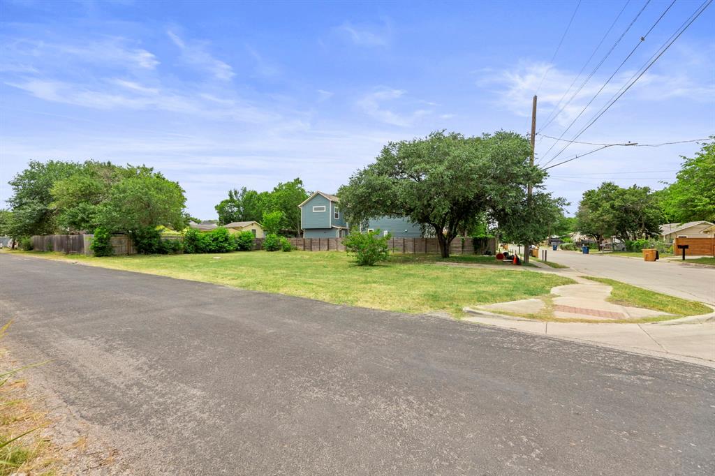 6817 Montana St Property Photo 9