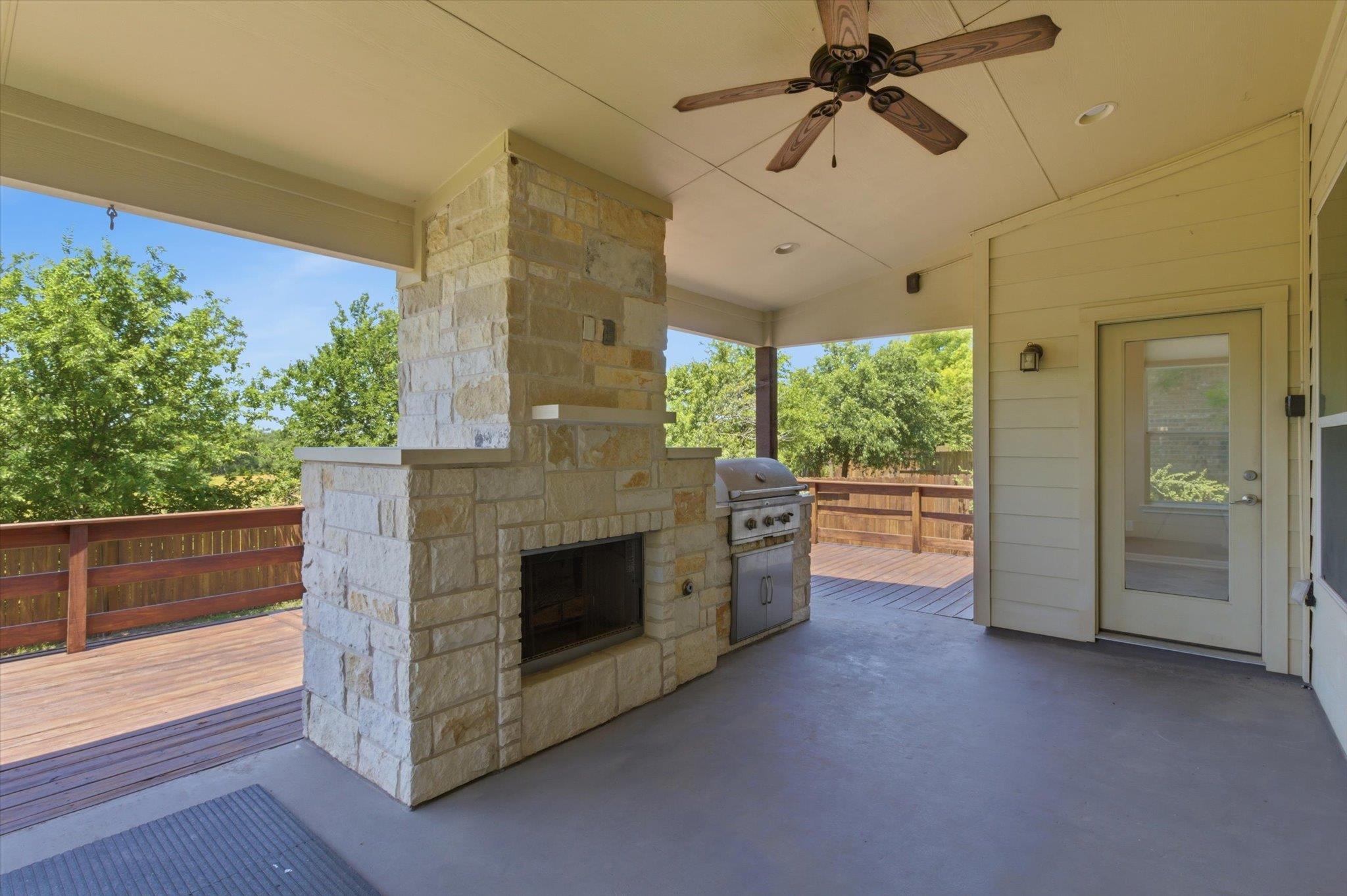 1511 Rimstone Dr Property Photo 21