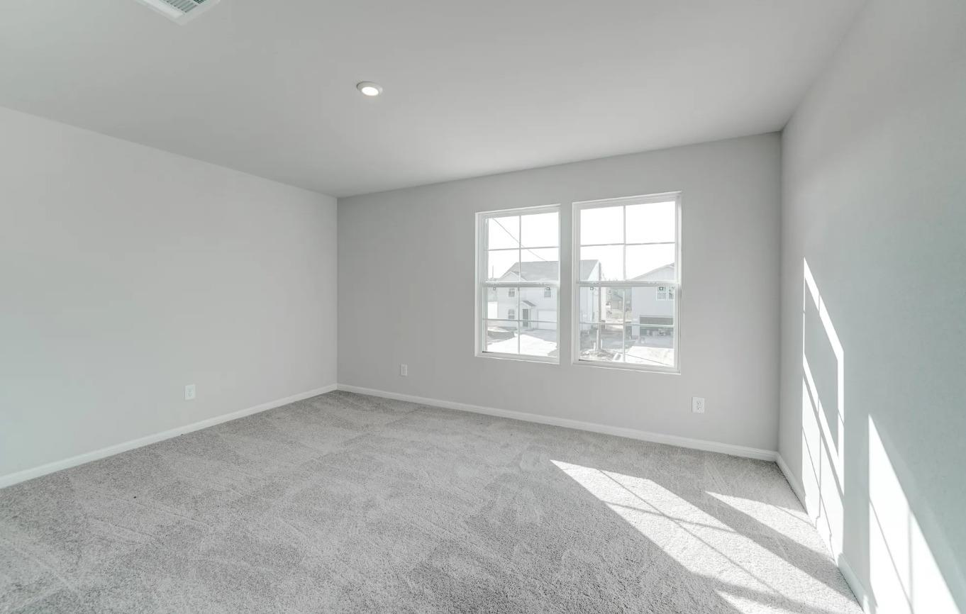 109 Enclave Manor Dr Property Photo 8