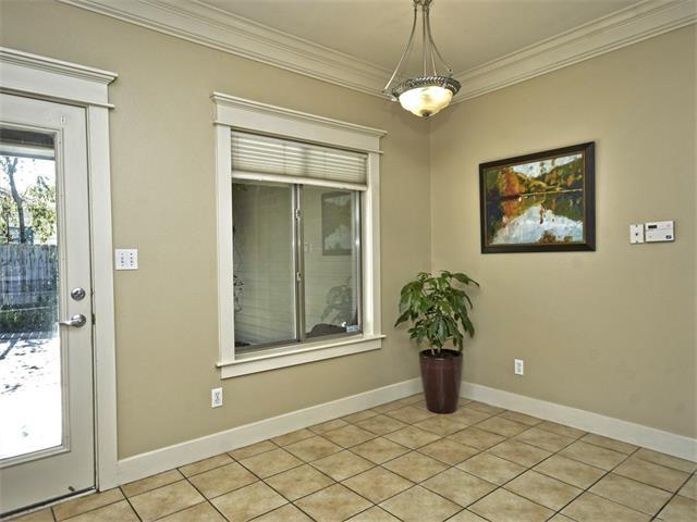 3701 Robinson Ave Property Photo 7
