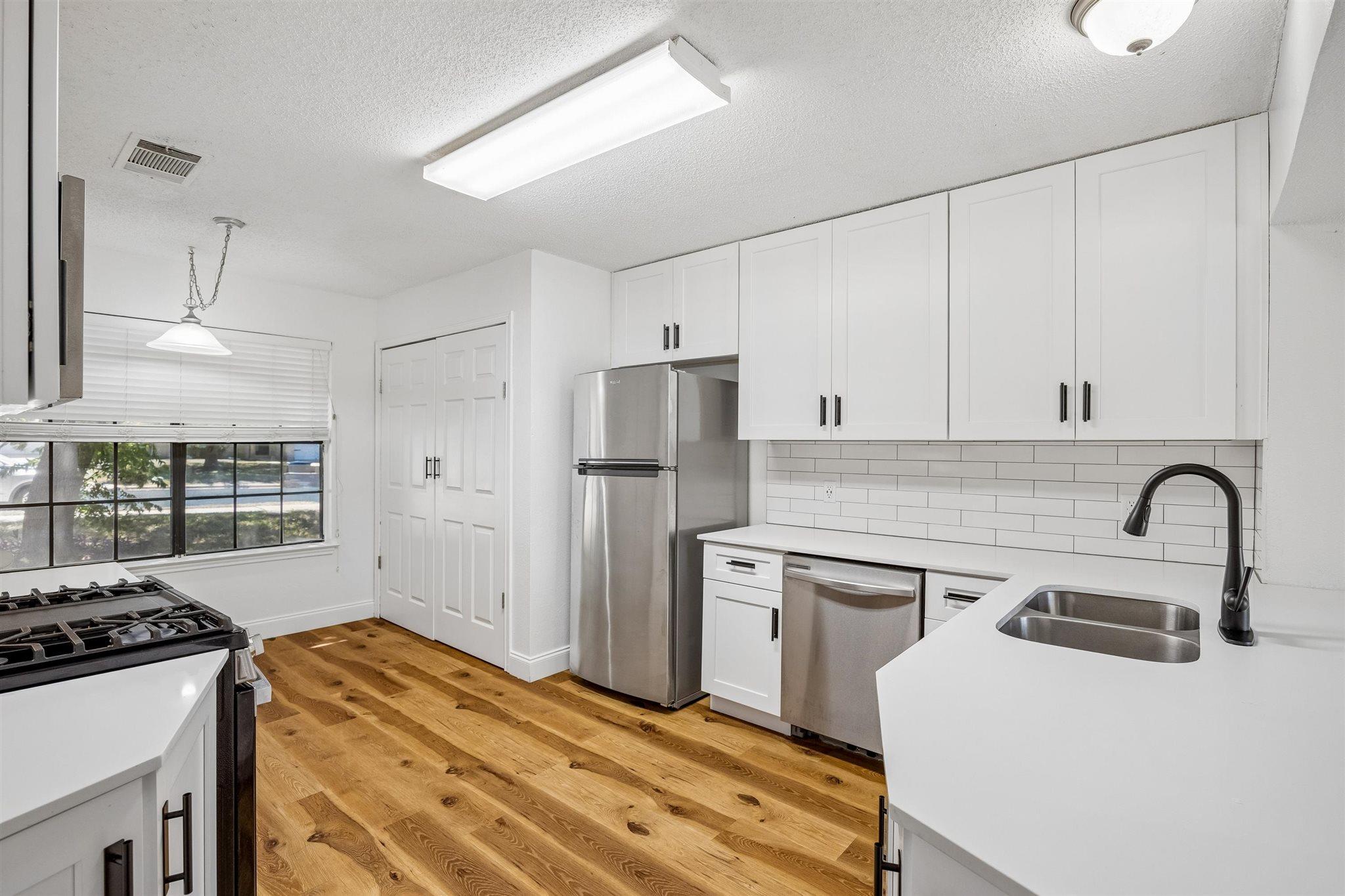 12300 Farnish Cv Property Photo 10
