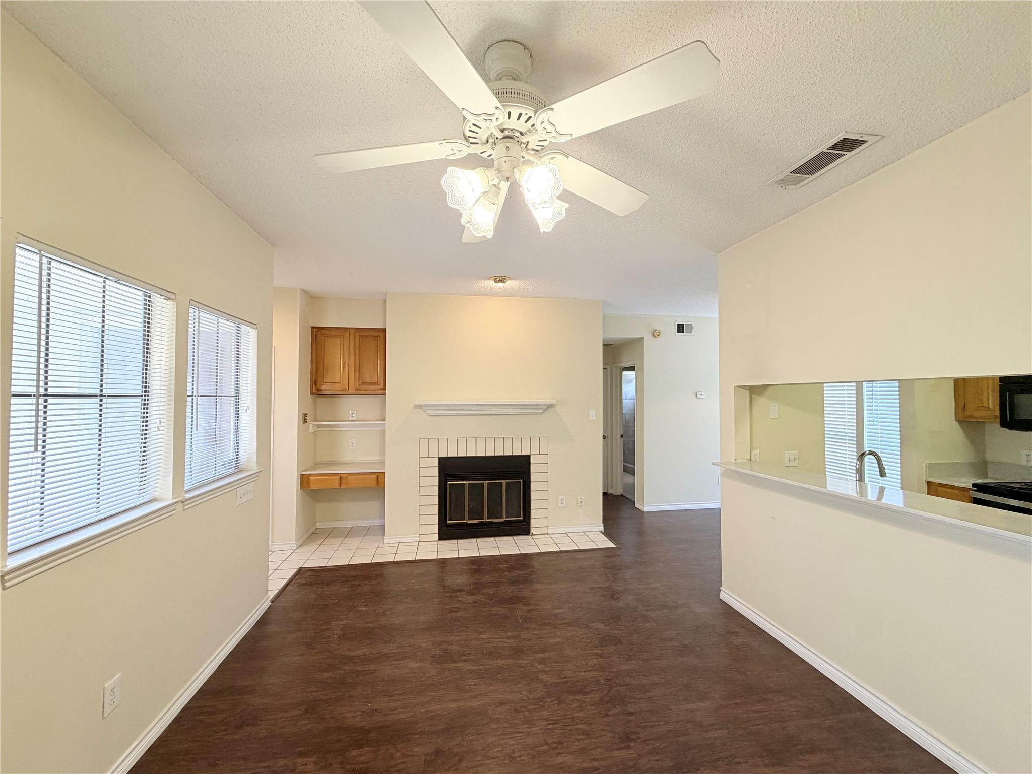 3001 Cedar St #114 Property Photo 4