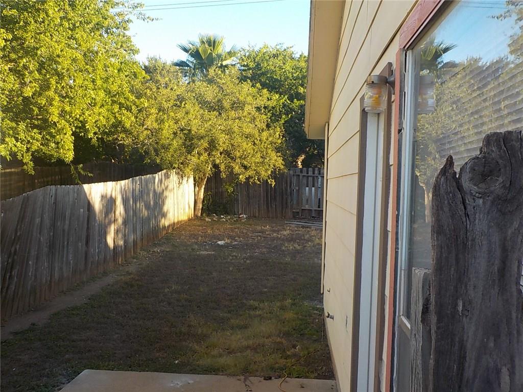 523 Cutty Trl #a Property Photo 10