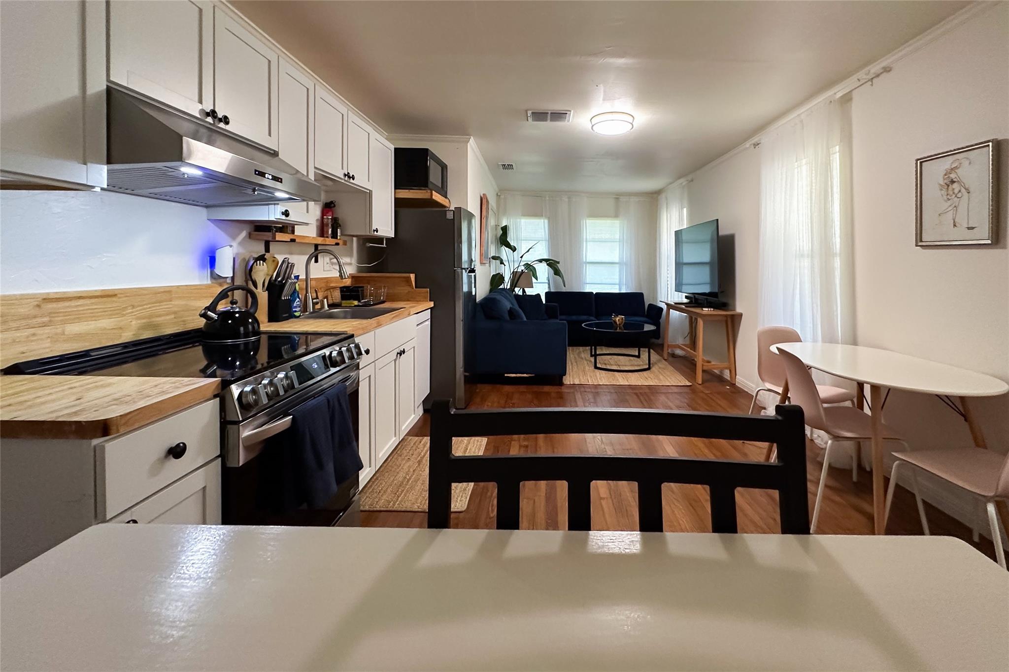 8815 Georgian Dr #b Property Photo 10