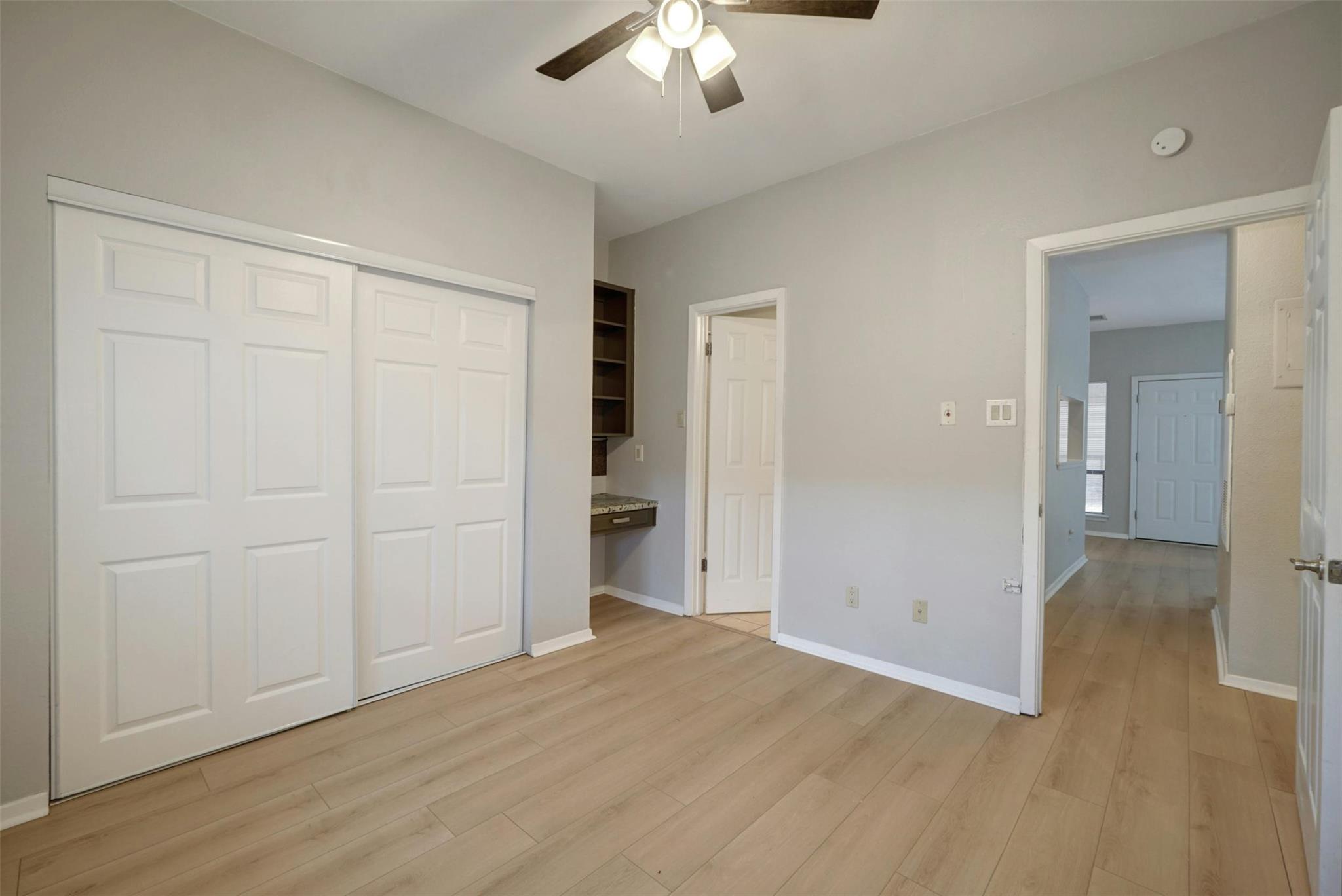 908 Poplar St #103 Property Photo 12