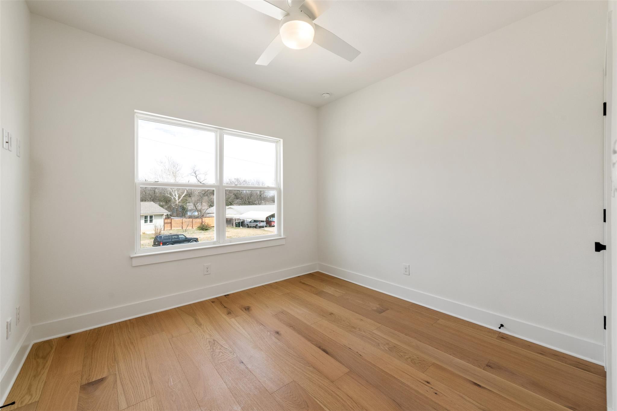 302 E 19.5 St #302 Property Photo 25
