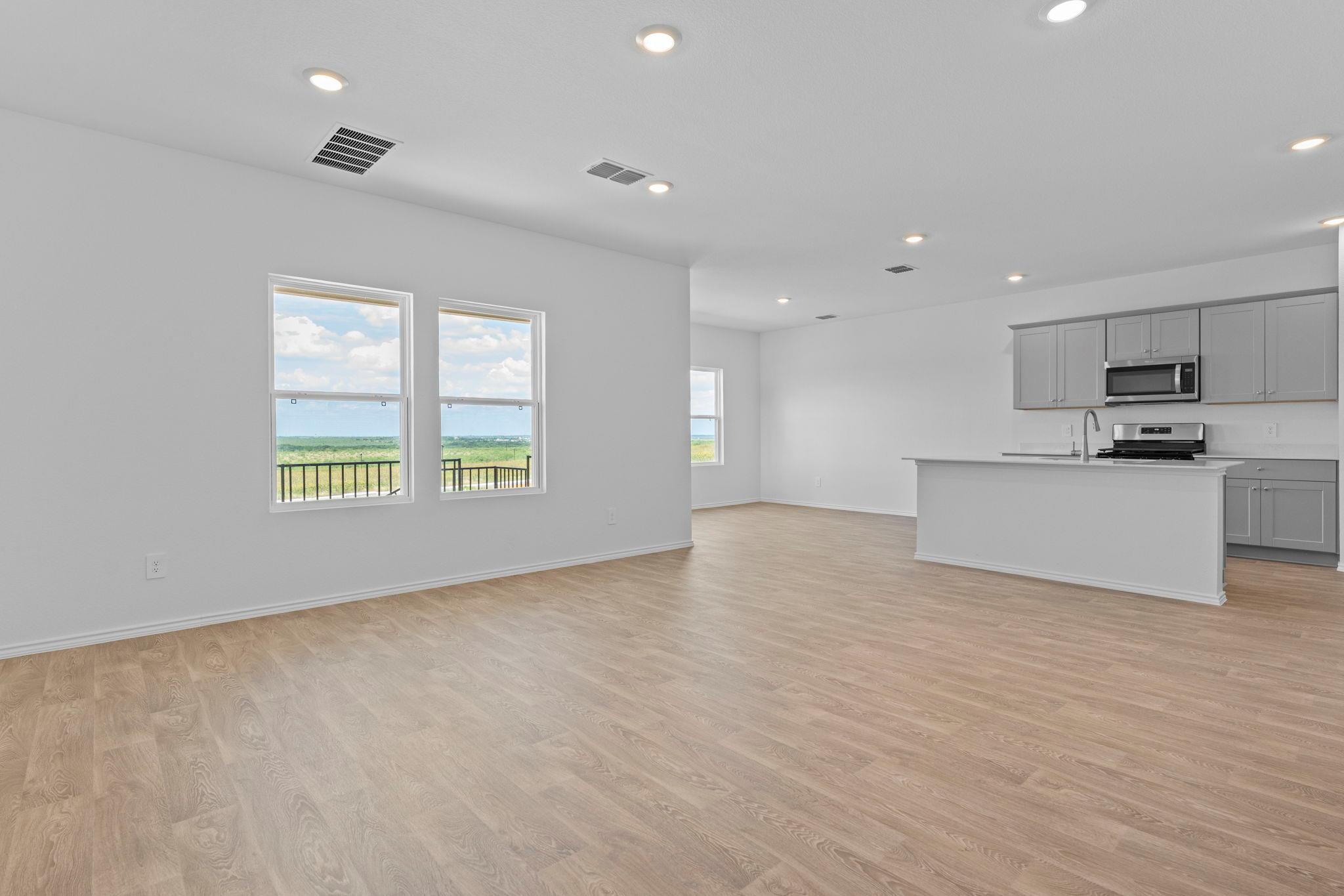 175 Arnold Loop Property Photo 11