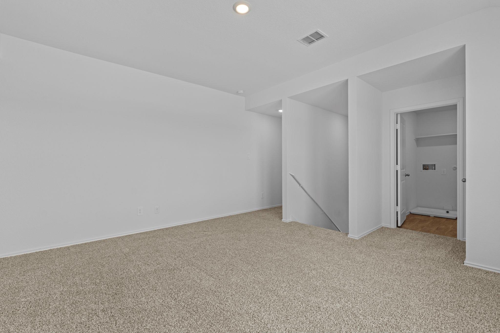 175 Arnold Loop Property Photo 14