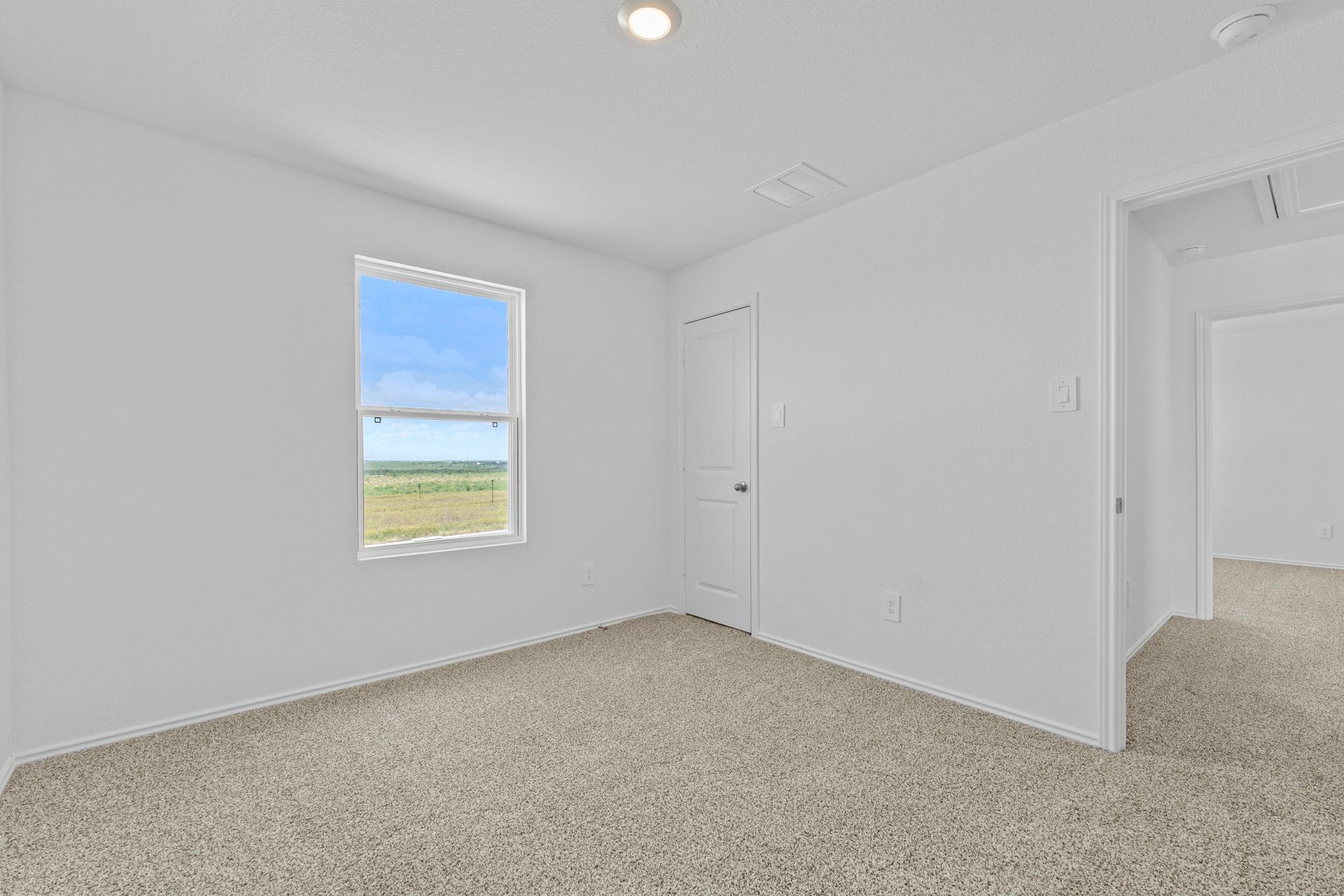 175 Arnold Loop Property Photo 34