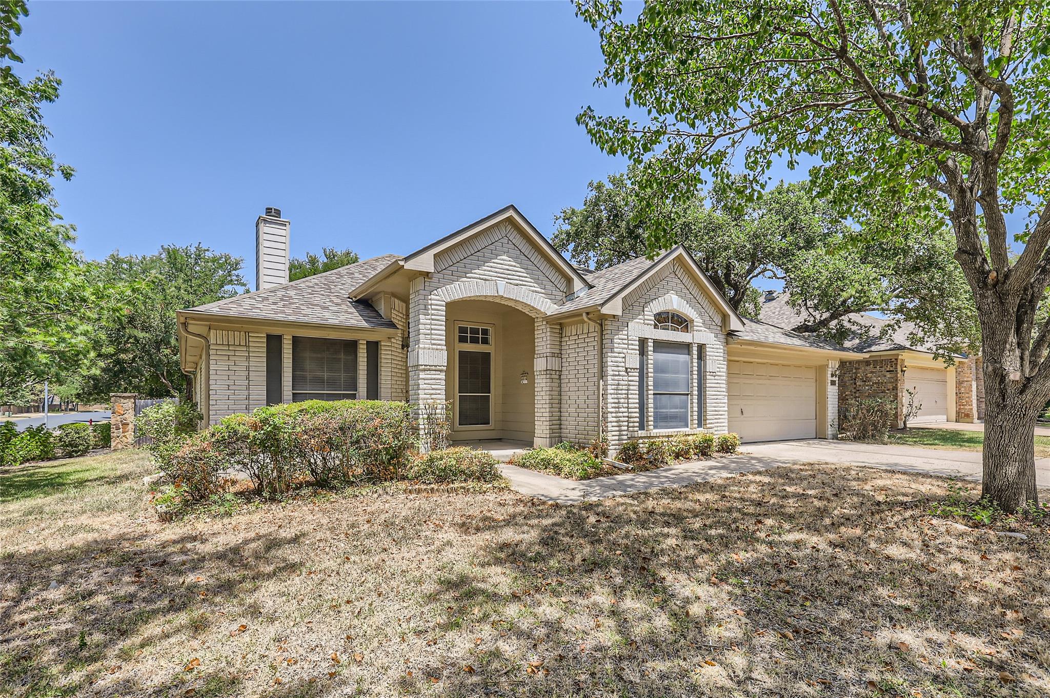 3948 Artesia Bnd Property Photo 1