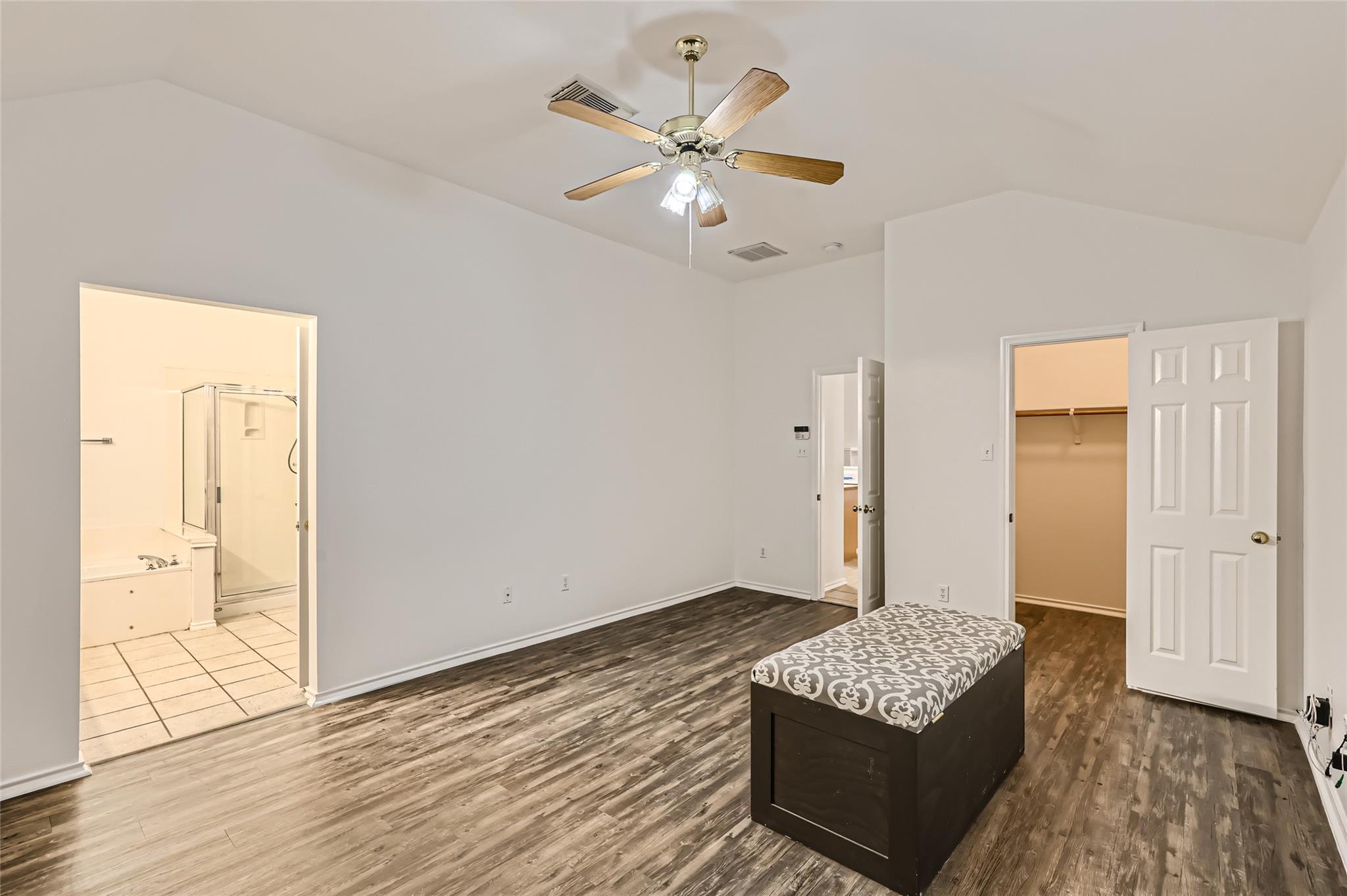 3948 Artesia Bnd Property Photo 10