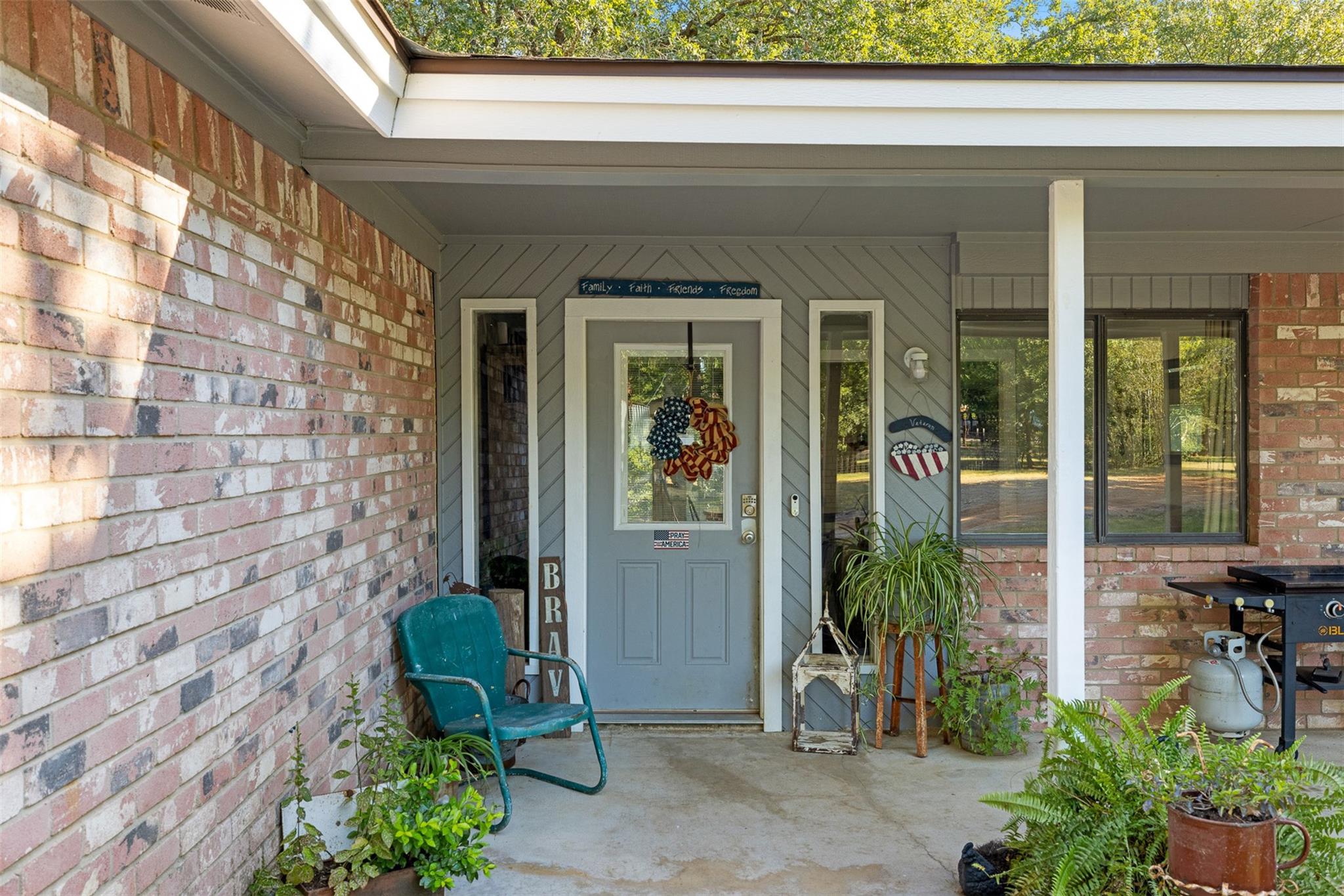 130 Green Acres Loop Property Photo 4