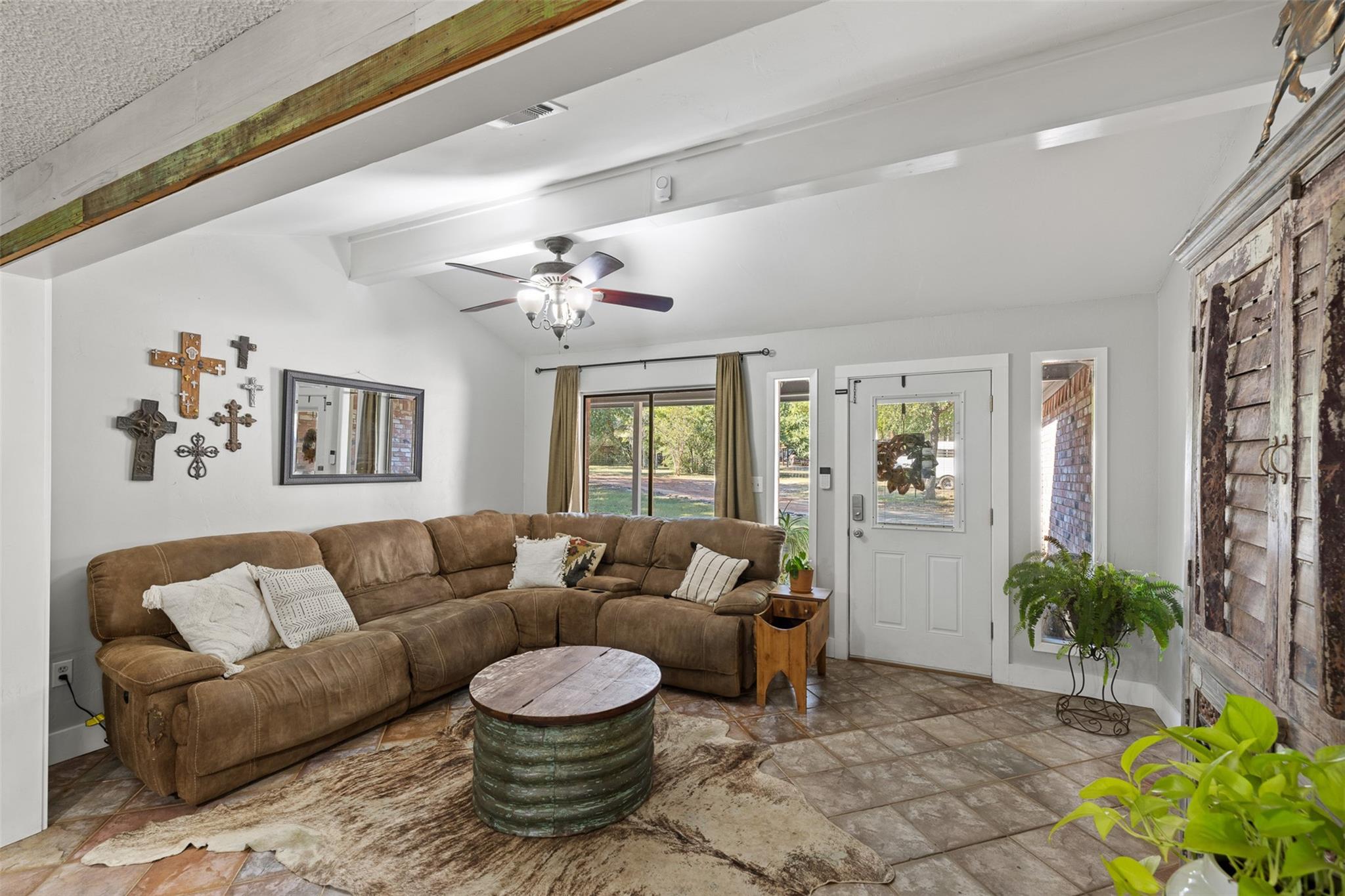 130 Green Acres Loop Property Photo 6