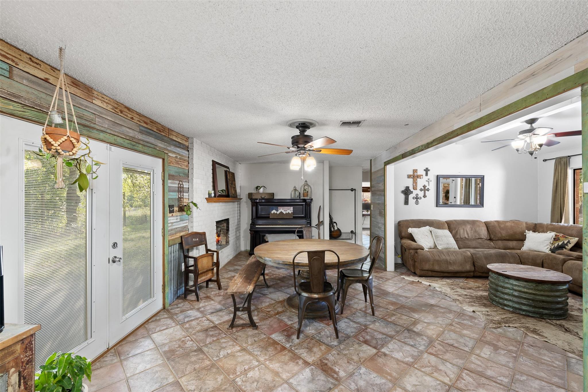 130 Green Acres Loop Property Photo 7