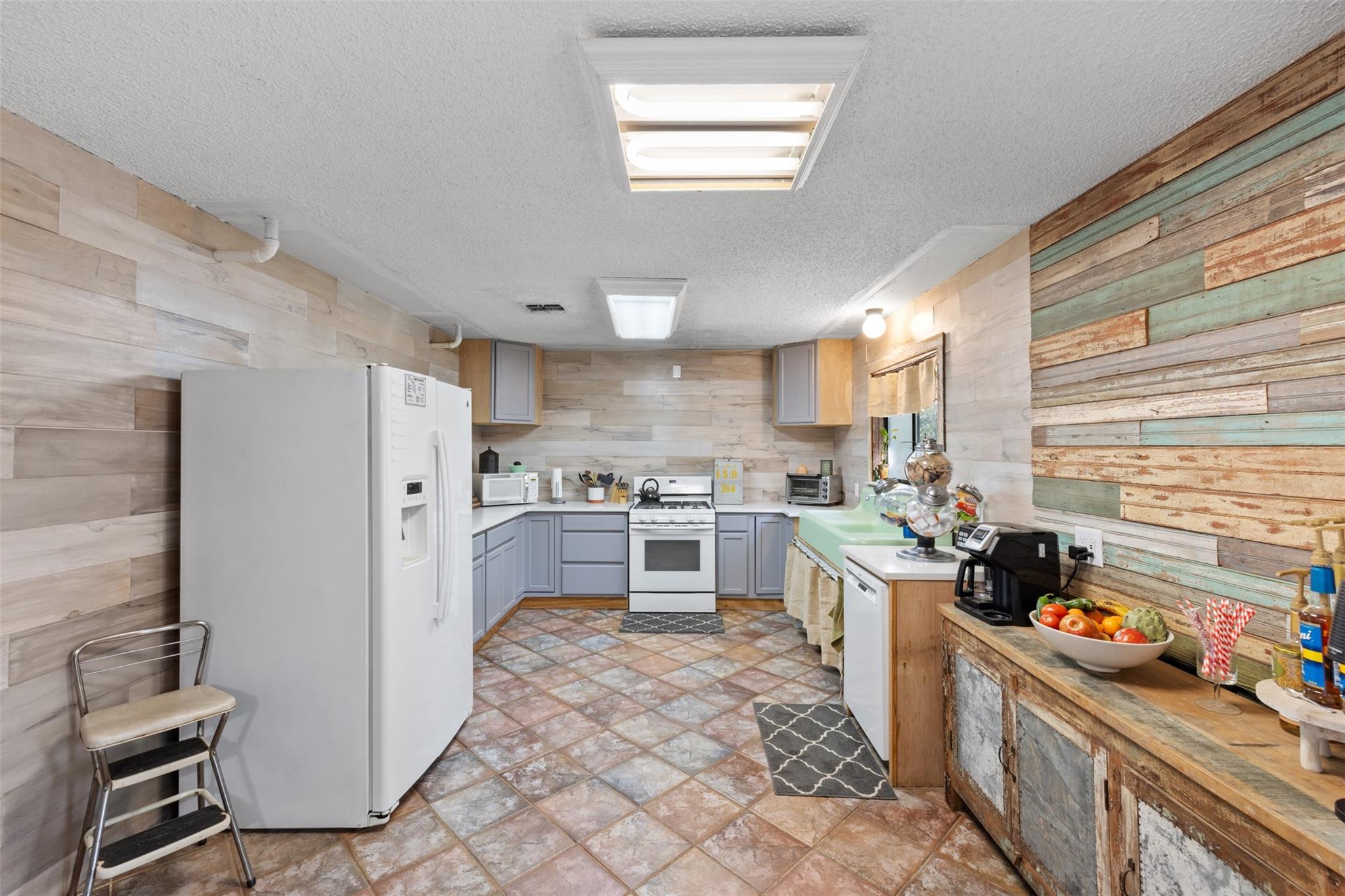 130 Green Acres Loop Property Photo 8