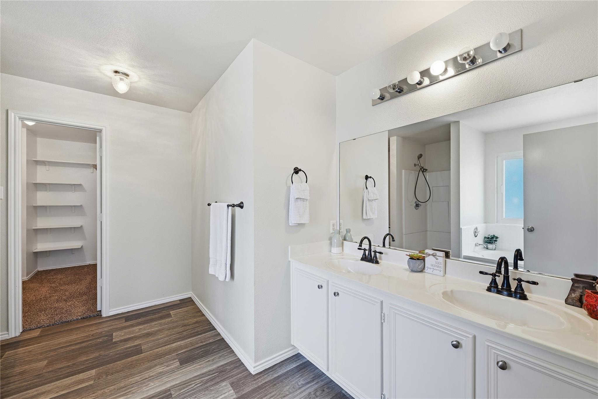 803 Margaret Lee St Property Photo 26