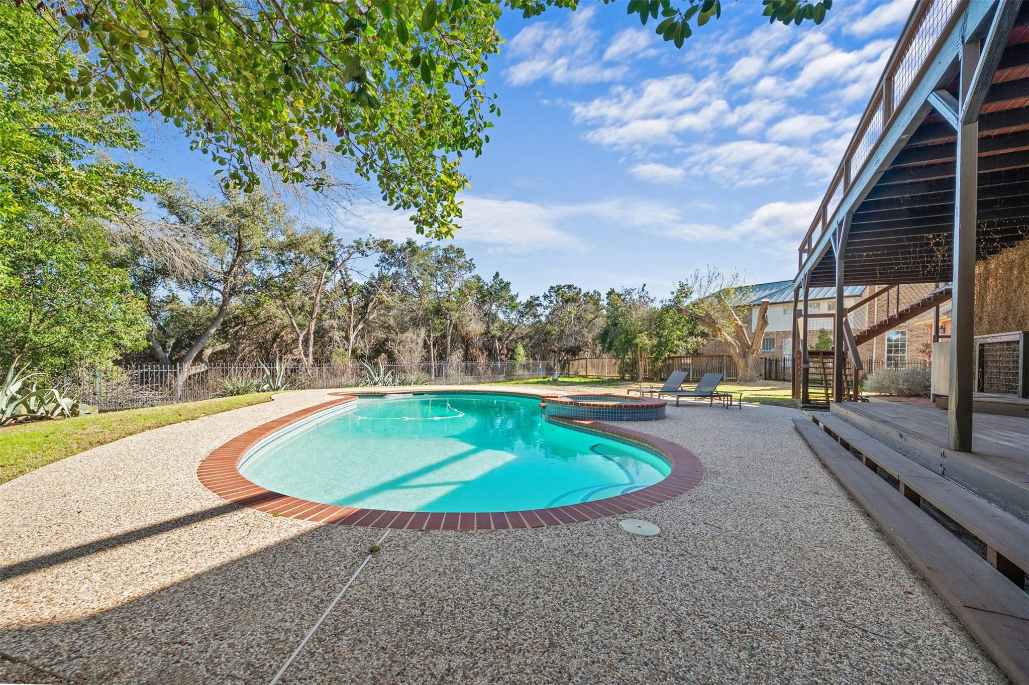 9288 Scenic Bluff Dr Property Photo 22