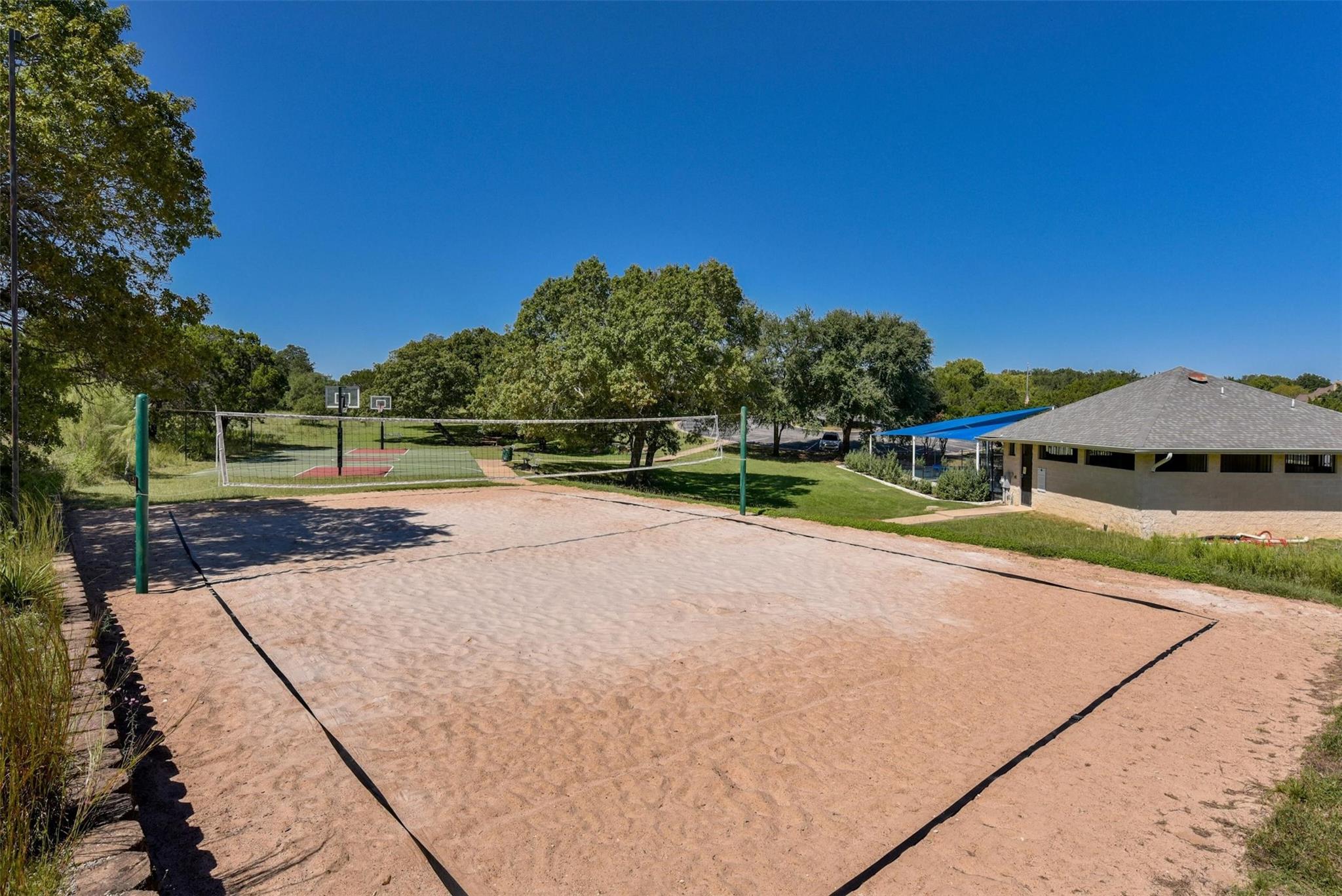 9288 Scenic Bluff Dr Property Photo 35