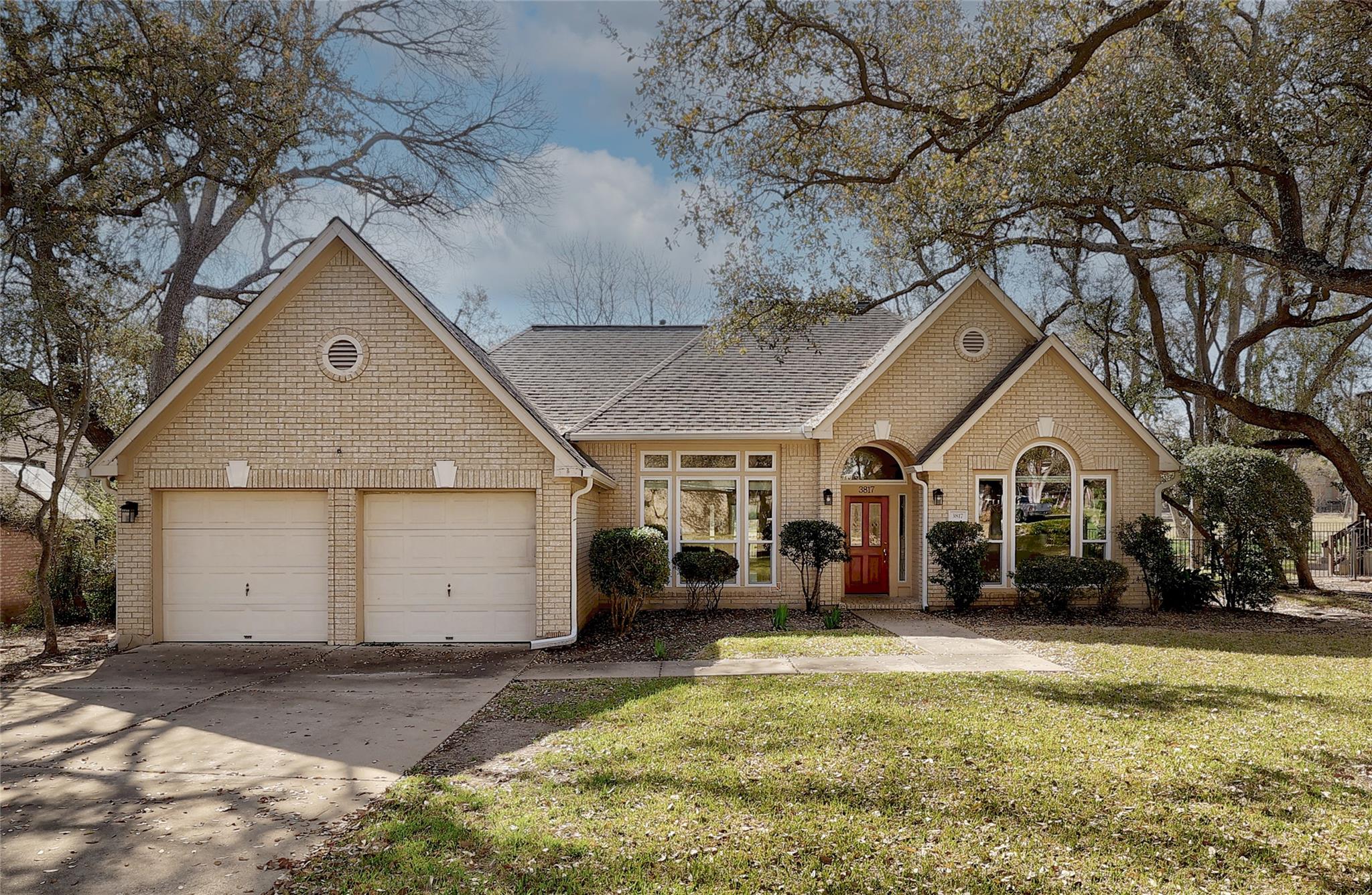 3817 Royal Troon Dr Property Photo