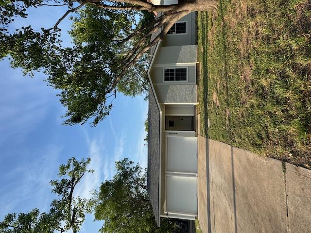 8528 Cornwall Dr Property Photo