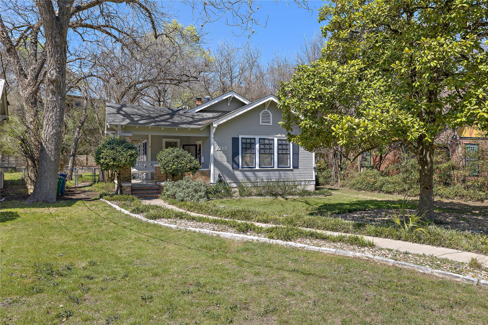 1212 Bickler Rd Property Photo