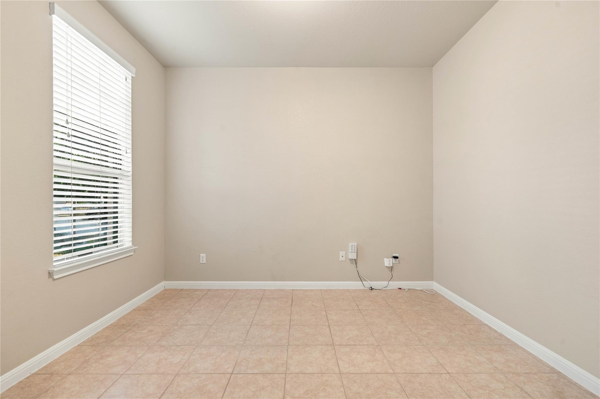8108 Pescara Cv Property Photo 6