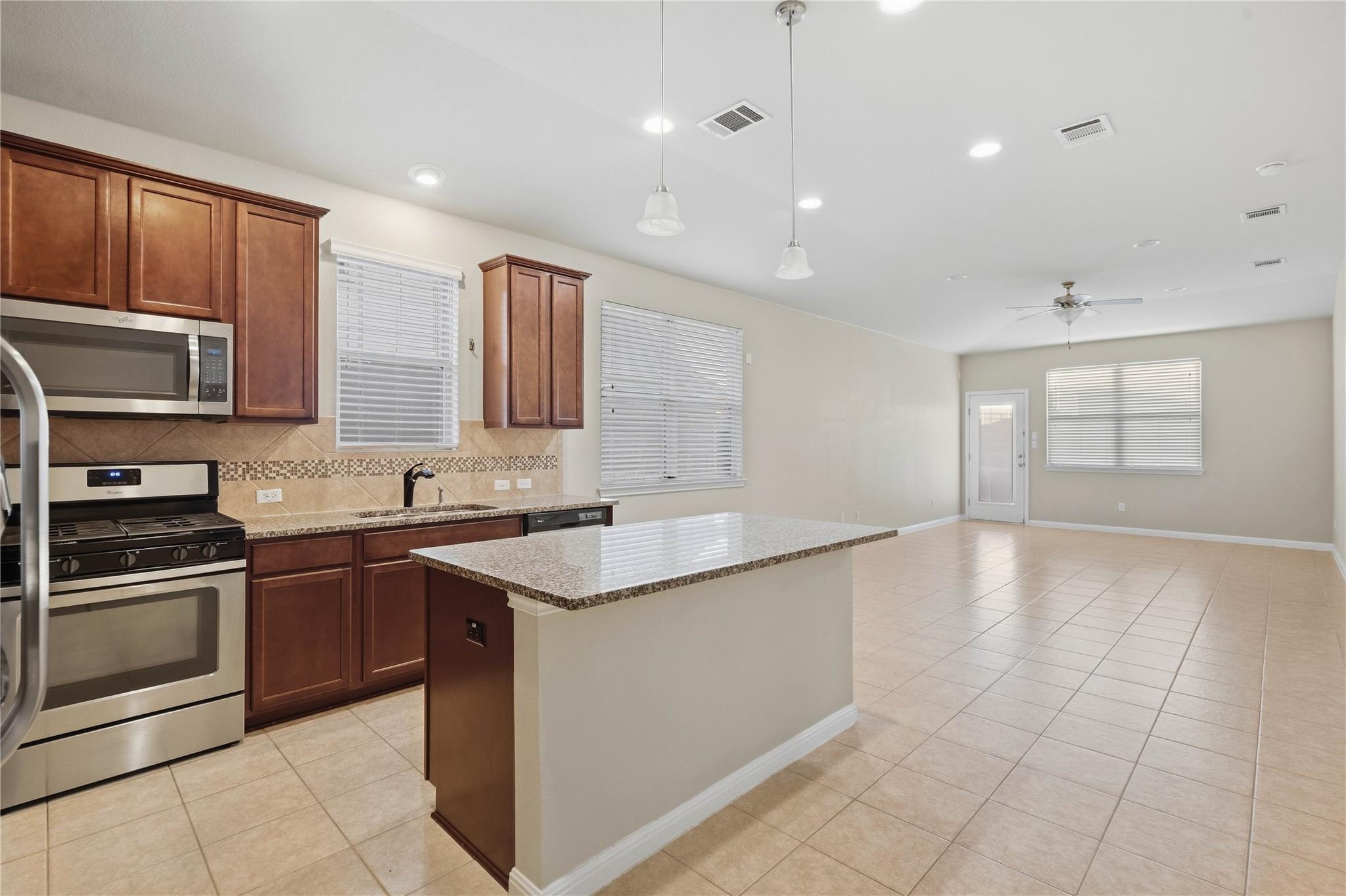 8108 Pescara Cv Property Photo 9