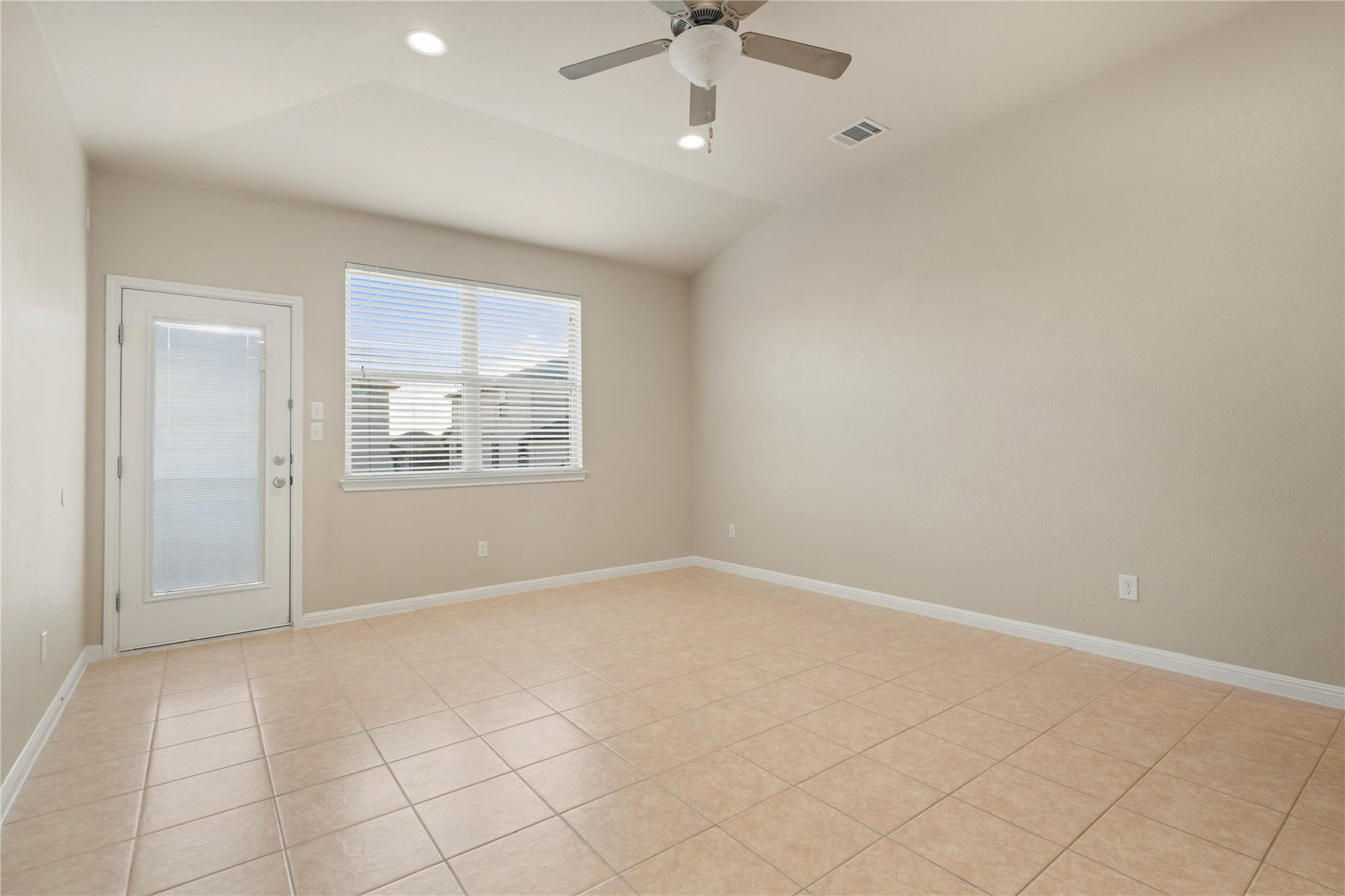 8108 Pescara Cv Property Photo 16