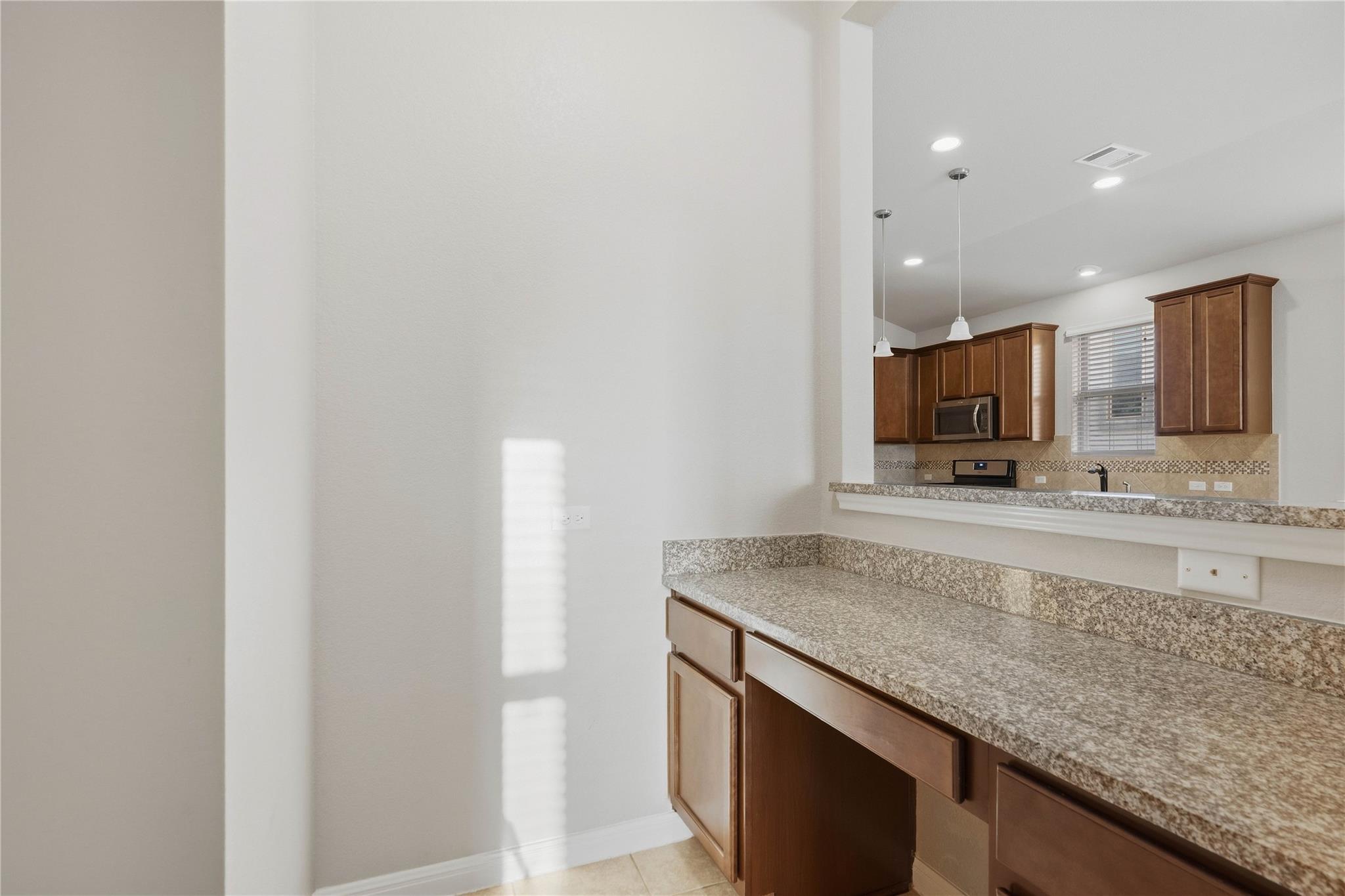8108 Pescara Cv Property Photo 19