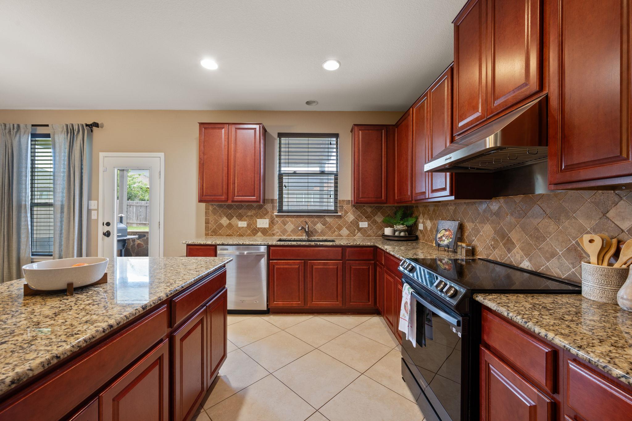 1012 Autumn Sage Way Property Photo 9