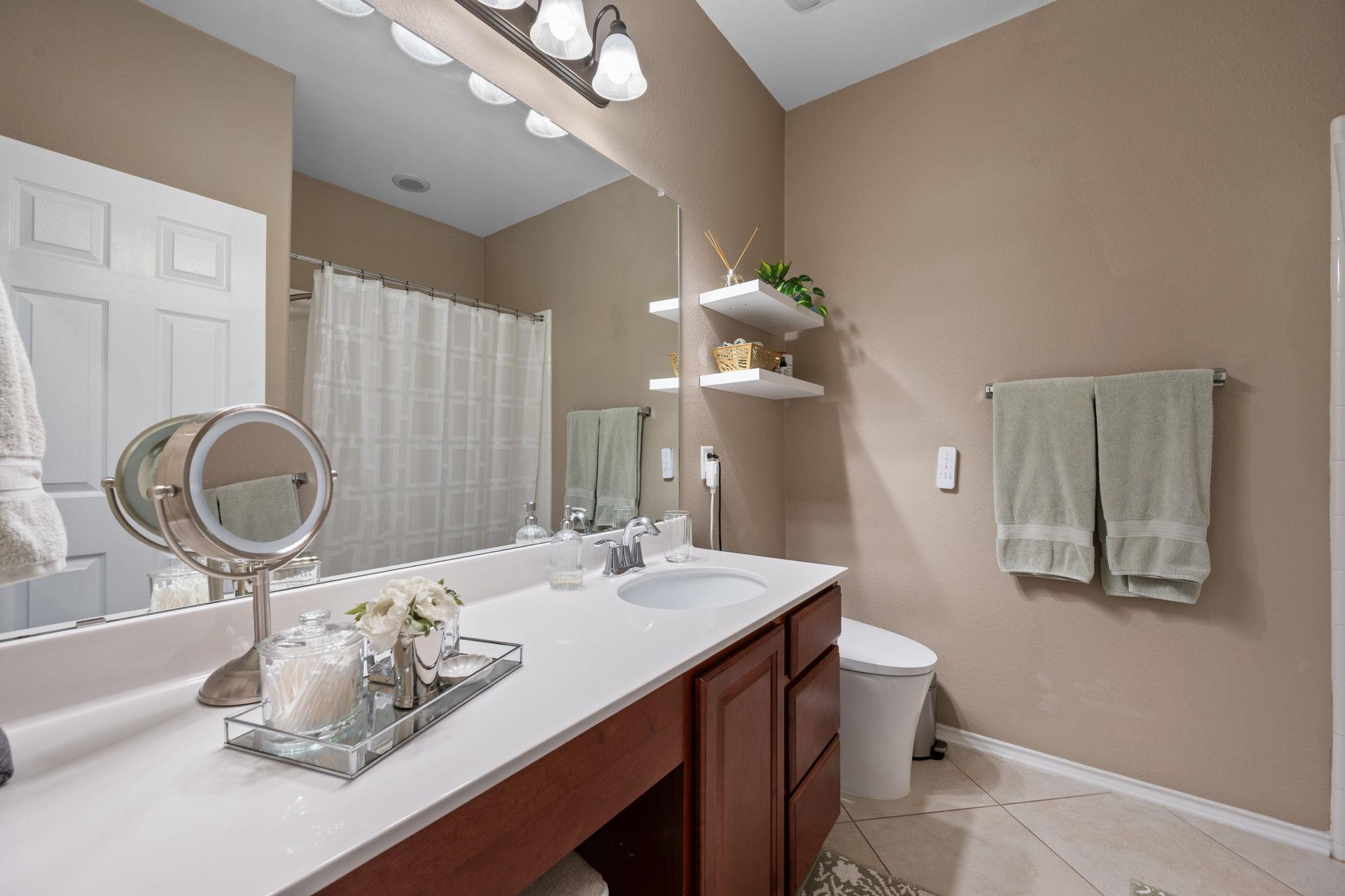 1012 Autumn Sage Way Property Photo 16