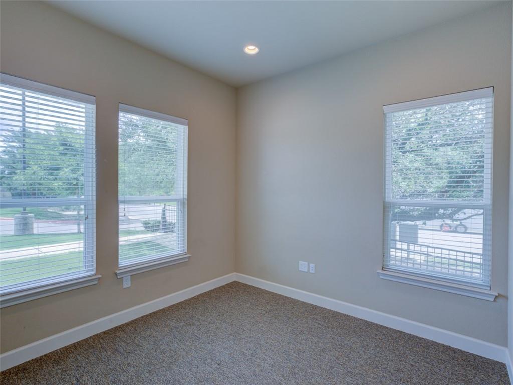 2301 S Bagdad Rd #301 Property Photo 14