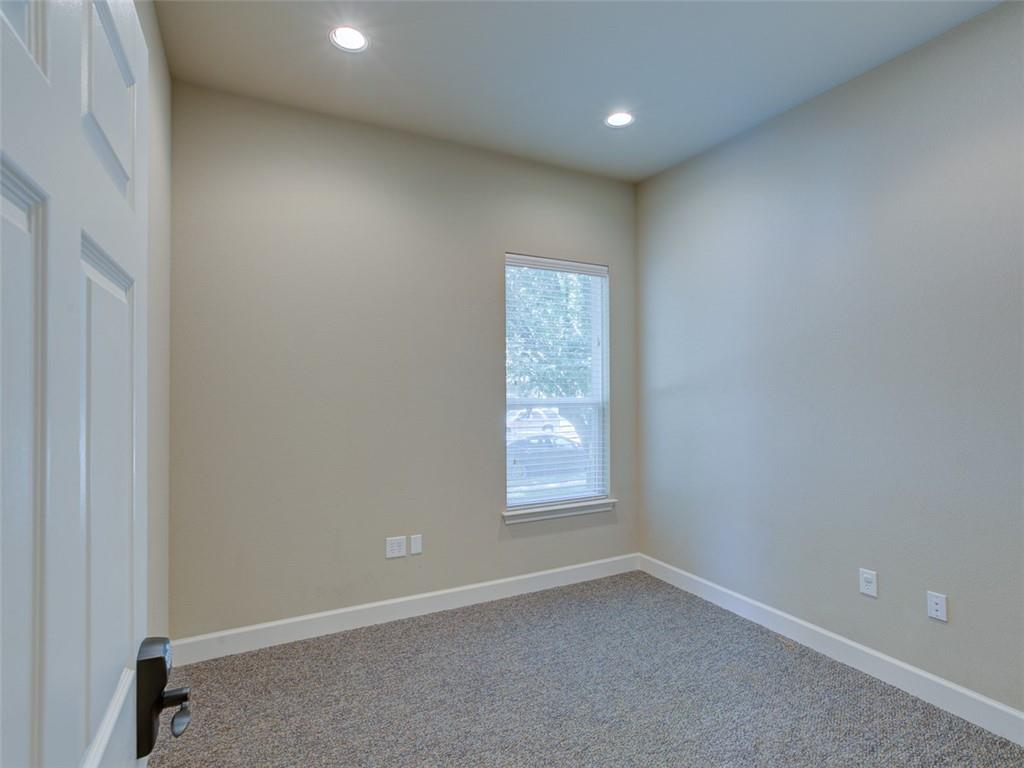 2301 S Bagdad Rd #301 Property Photo 16