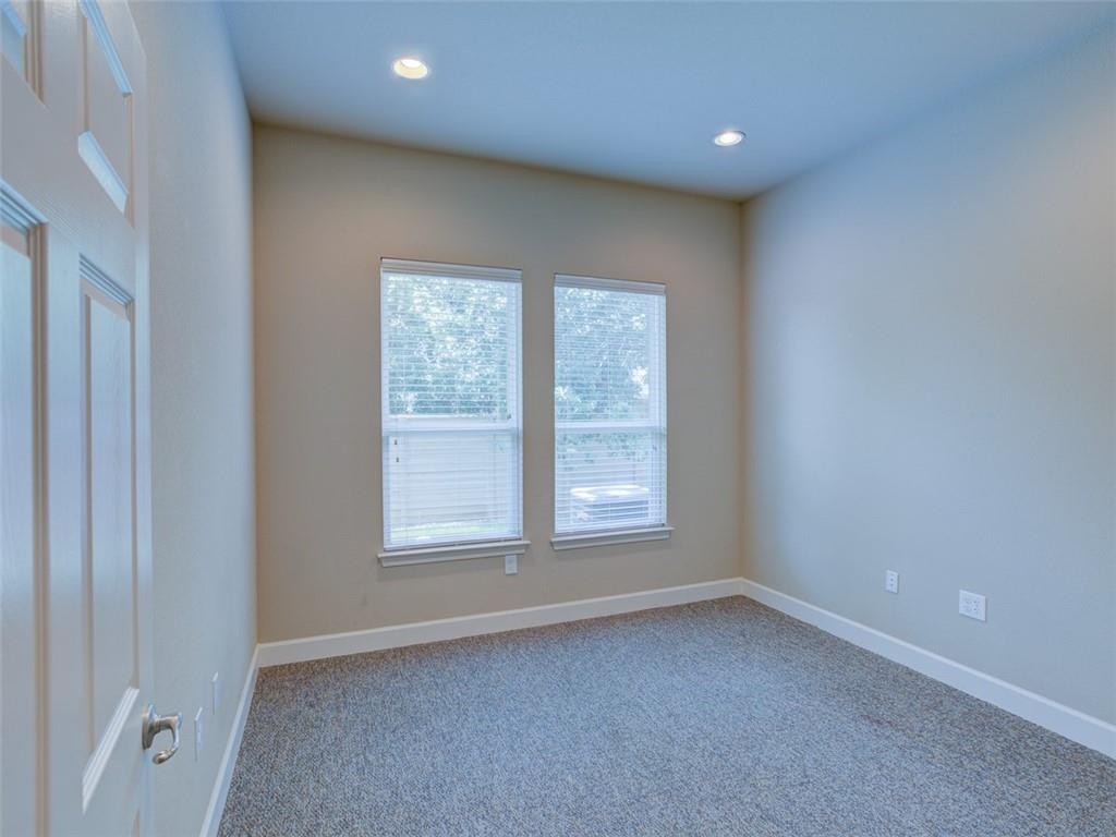 2301 S Bagdad Rd #301 Property Photo 19