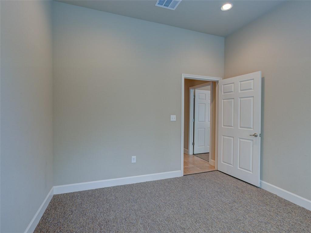 2301 S Bagdad Rd #301 Property Photo 20