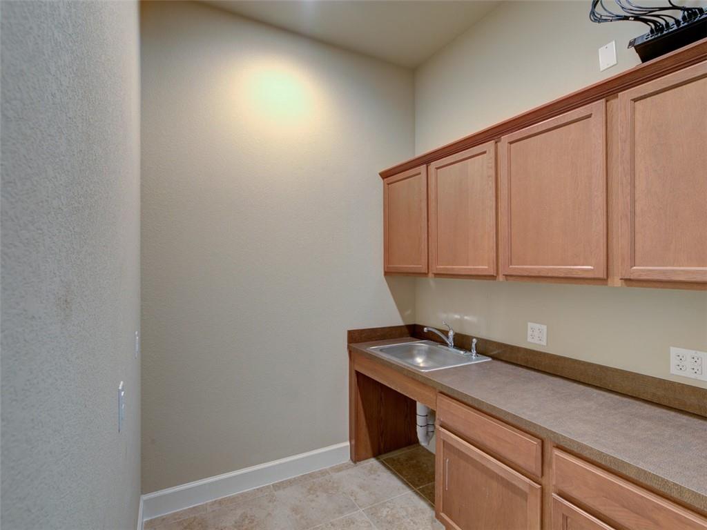 2301 S Bagdad Rd #301 Property Photo 21