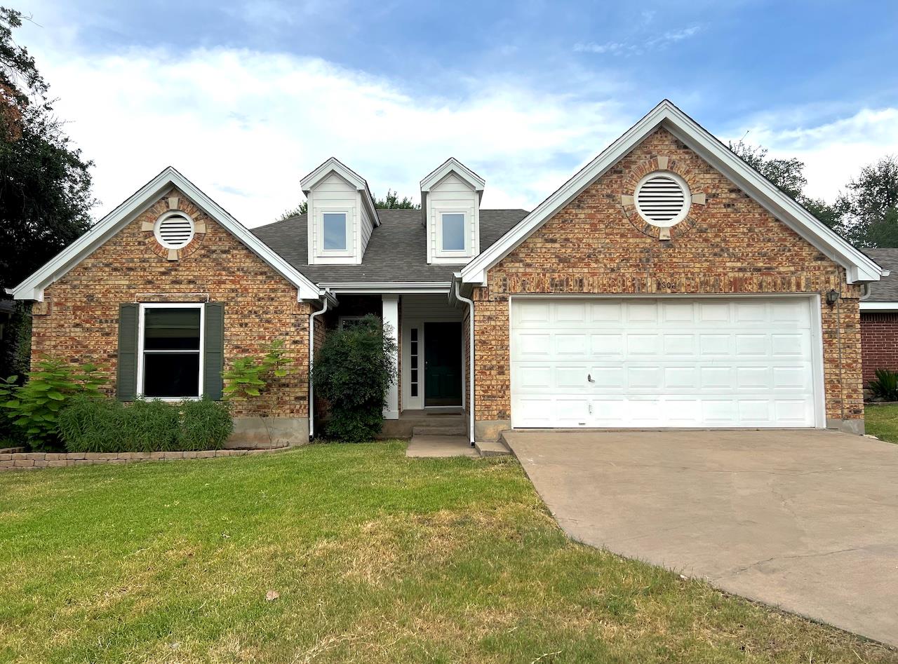 1808 Lion Heart Dr Property Photo 1