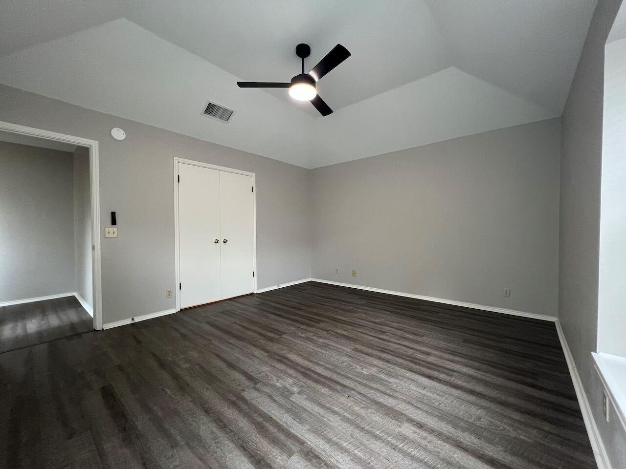 1808 Lion Heart Dr Property Photo 26